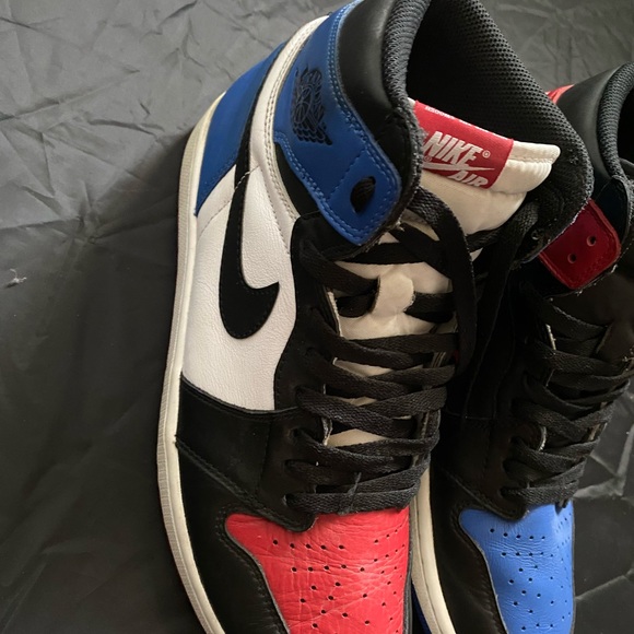 Air Jordan 1 Retro High OG Top 3 (2016) main image 11